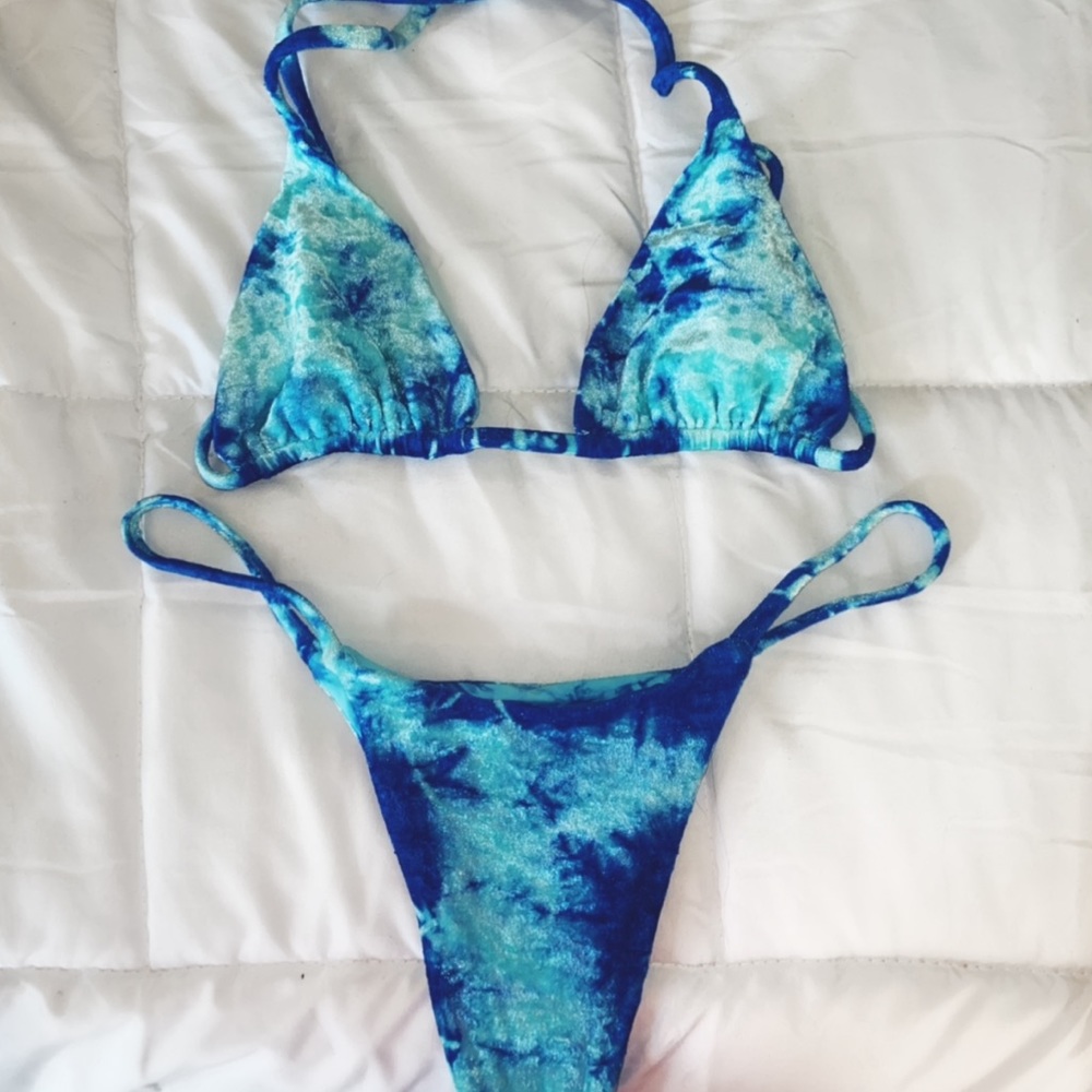 RARE STUNNING frankies velvet tie dye bikini top